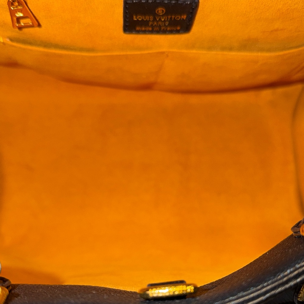 Black Embossed M Tote - Picture 4 of 6
